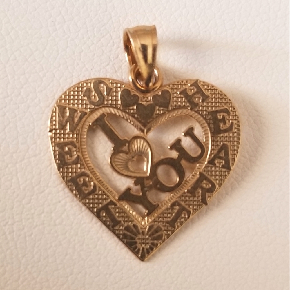 10K Gold Sweetheart Pendant